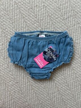 Ruffle Butts Denim-Style Blue Ruffled Diaper Cover